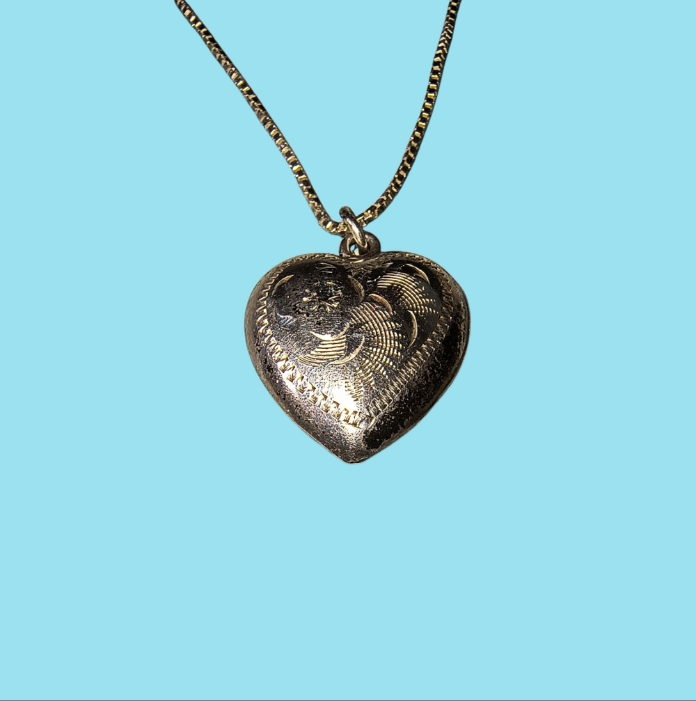 Vintage Sterling Silver Etched Heart Necklace